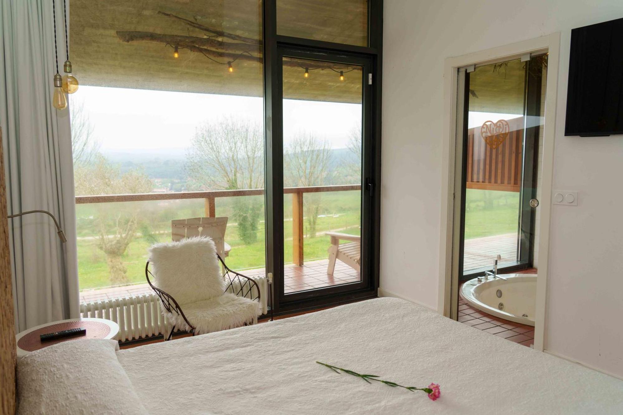 Suites Niditas Yuso Exterior photo