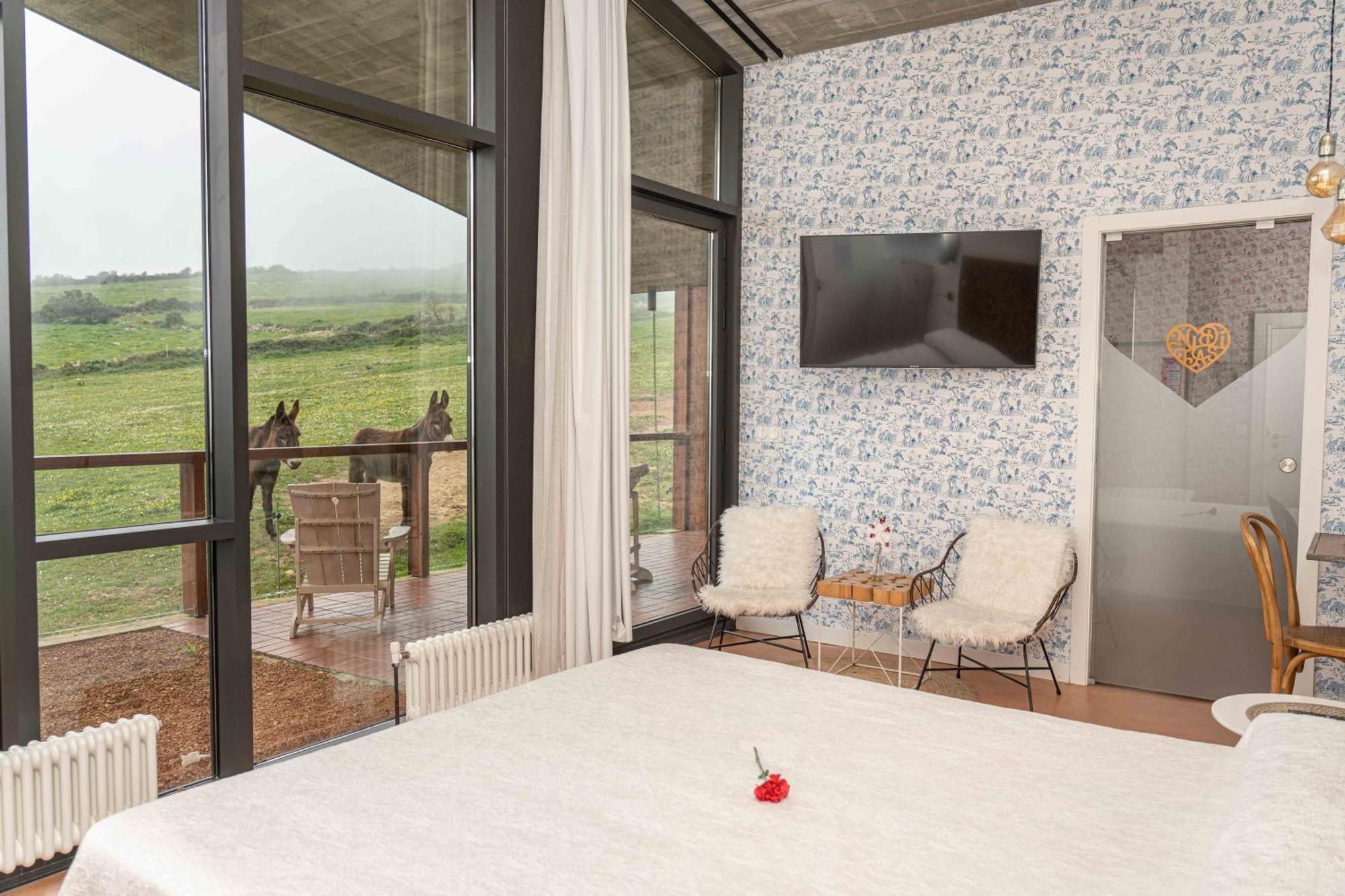 Suites Niditas Yuso Exterior photo