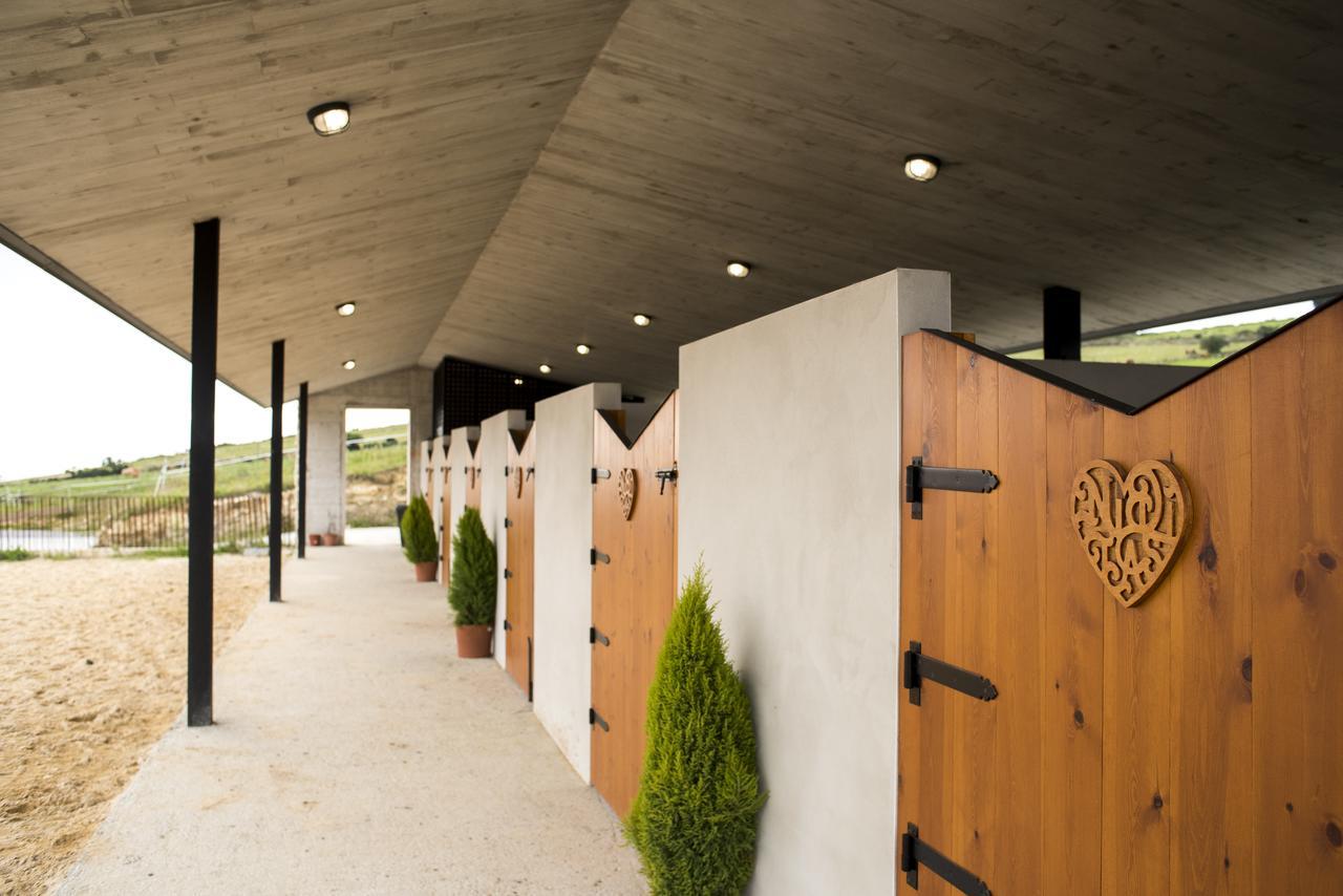 Suites Niditas Yuso Exterior photo
